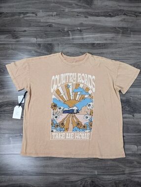 Cleo + Wolf Women's Graphics T-Shirt Size L/XL Country Roads Light Brown